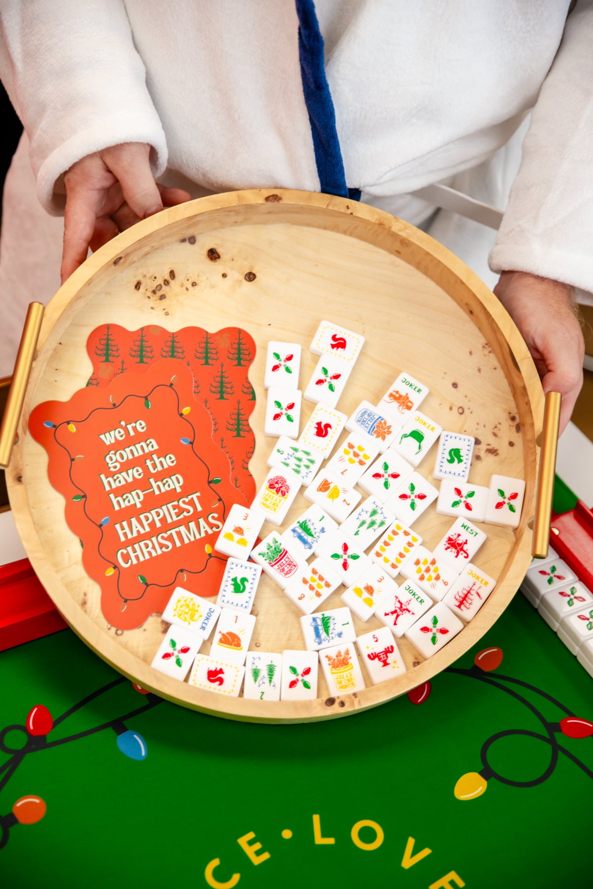 Spirit of Christmas Mahjong Tiles Set + Pouch + Dice